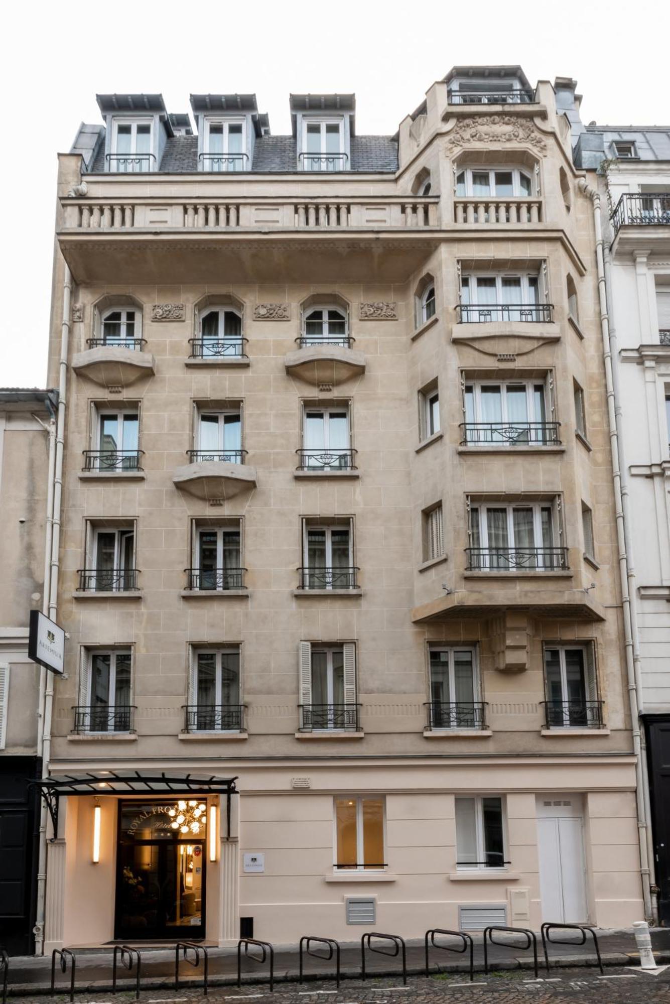 ホテル ロワイヤル フロマンタン パリ エクステリア 写真
